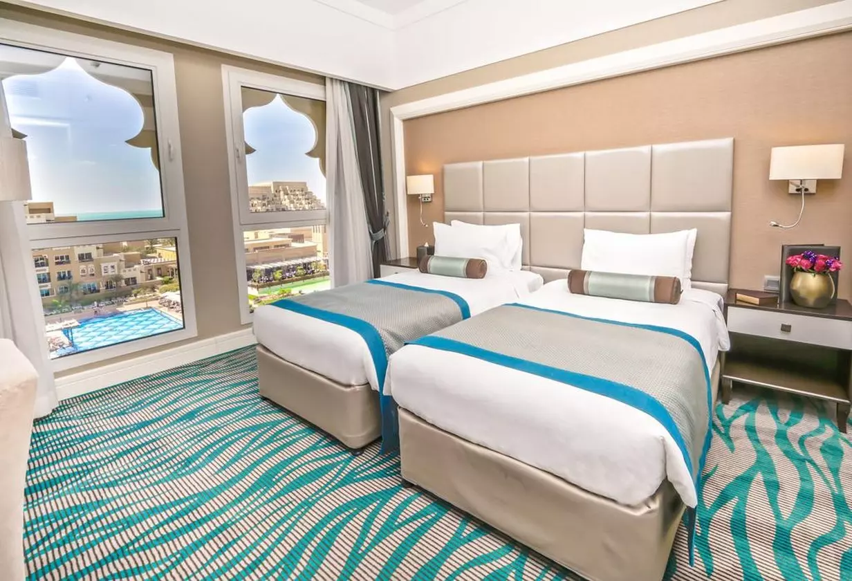 237481RIXOS_SHABAVIZPARVAZ32.jpg