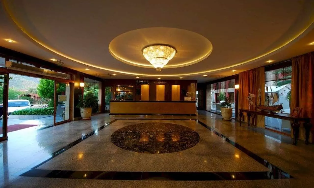 297722PASABEY8_SHABAVIZ.jpg 297722PASABEY8_SHABAVIZ.jpg