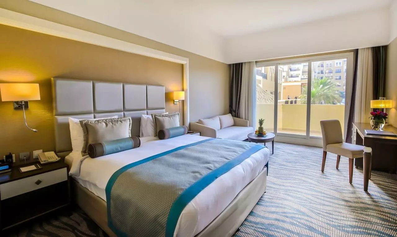 45003RIXOS_SHABAVIZPARVAZ27.jpg