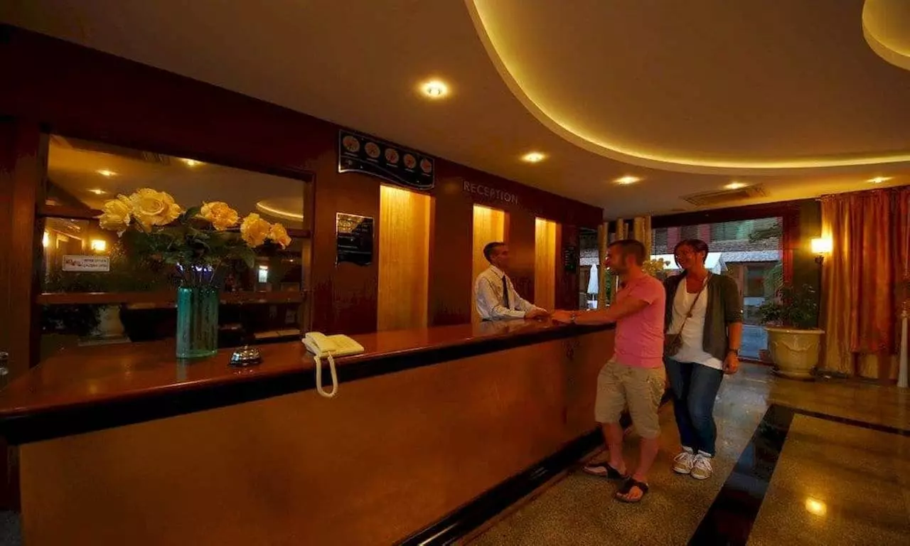 667012PASABEY5_SHABAVIZ.jpg 667012PASABEY5_SHABAVIZ.jpg