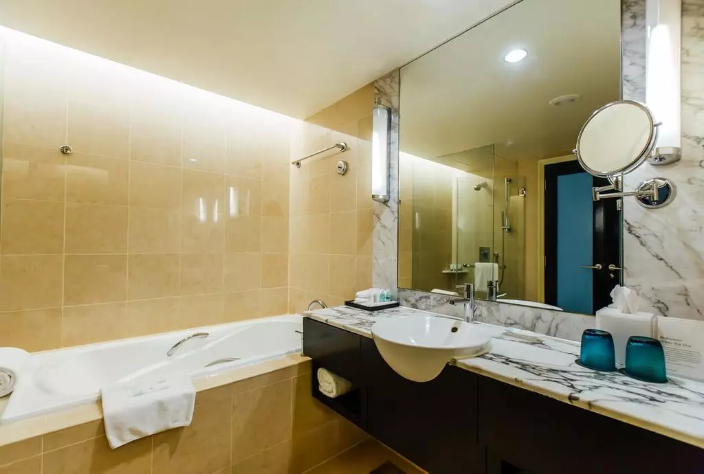 674816westin_hotel_kuala_lumpur_shabavizparvaz_08.jpg