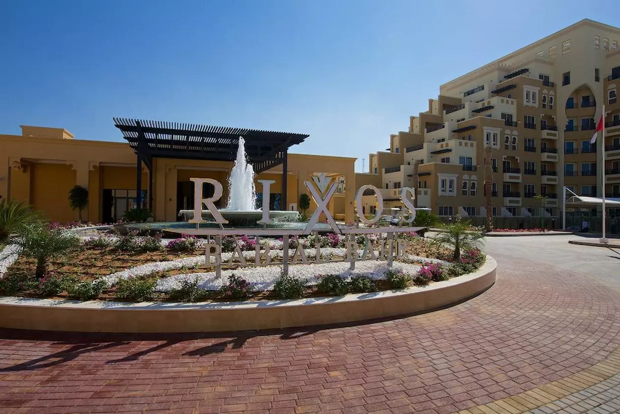 884191RIXOS_SHABAVIZPARVAZ2.jpg