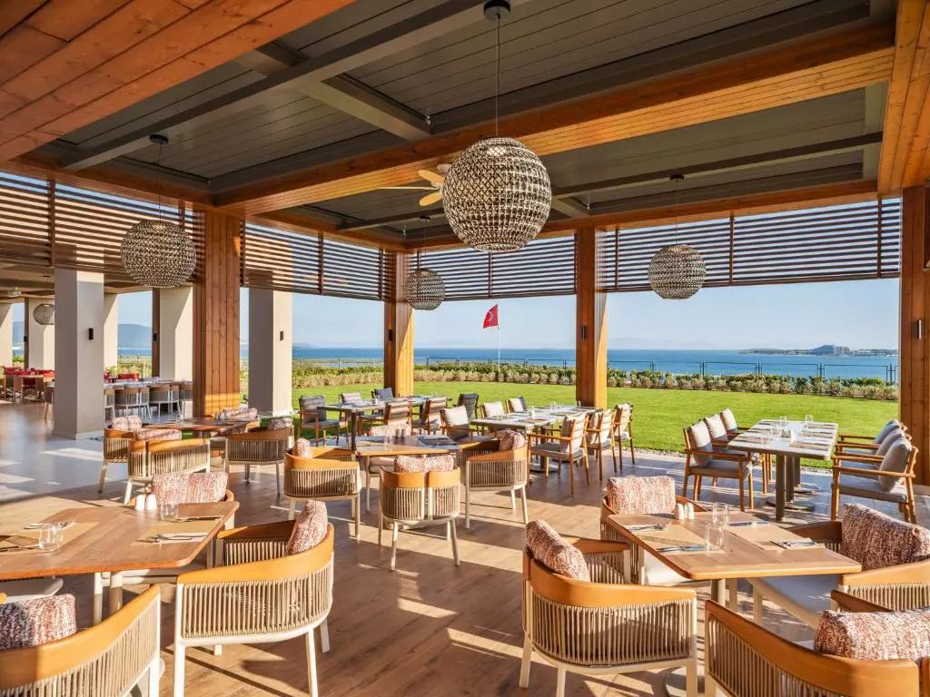AKRA DIDIM HOTEL OUT DOOR RESTAURANT