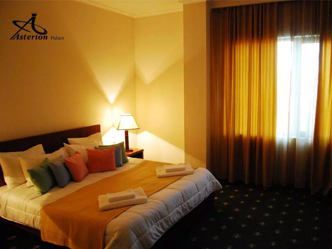 ASTERIONPALACE_EDIT.jpg ASTERIONPALACE_EDIT.jpg