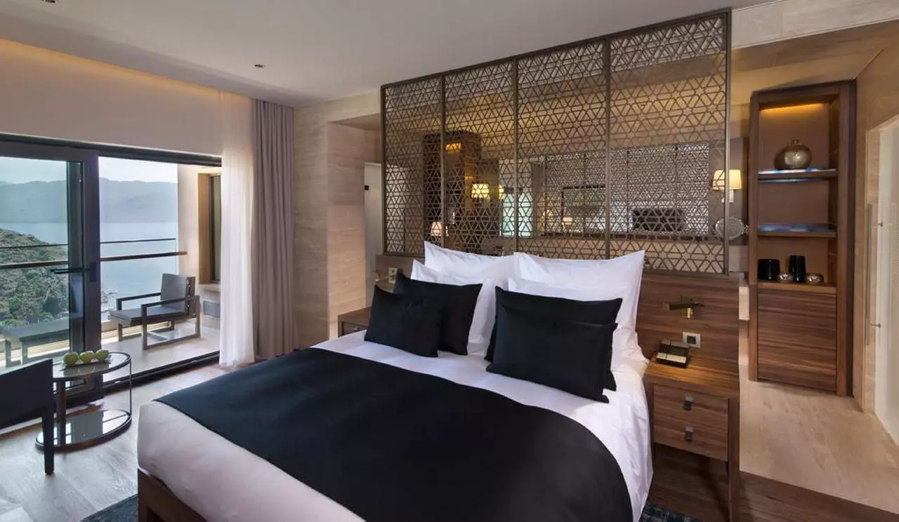 HOTELDMARIS6_SHABAVIZ.jpg