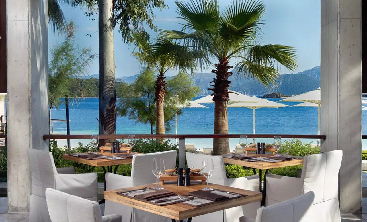 HOTELDMARIS9_SHABAVIZ.jpg