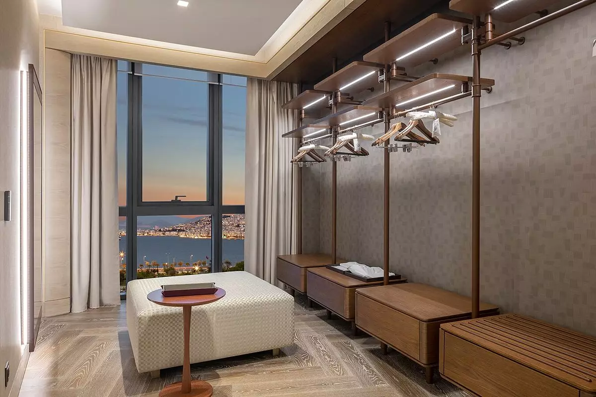 اتاق هتل حیات ریجنسی ازمیر