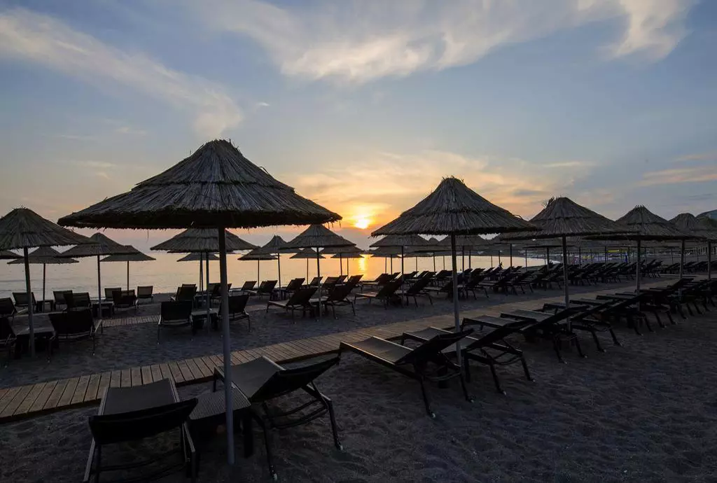 Litore_resort_shabavizparvaz_06.jpg