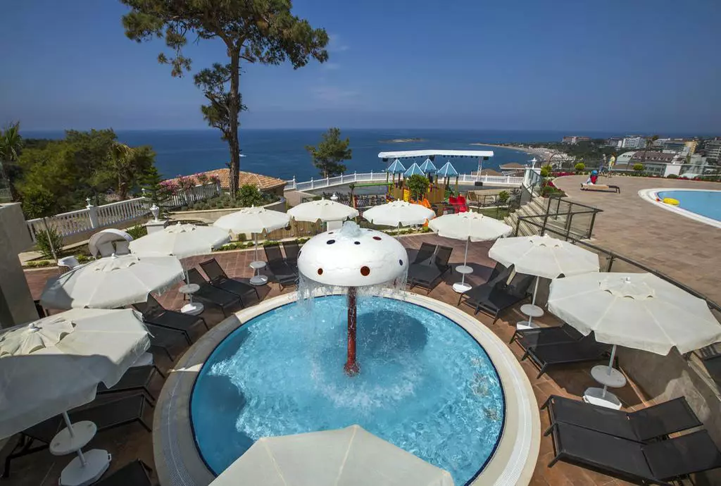 Litore_resort_shabavizparvaz_07.jpg