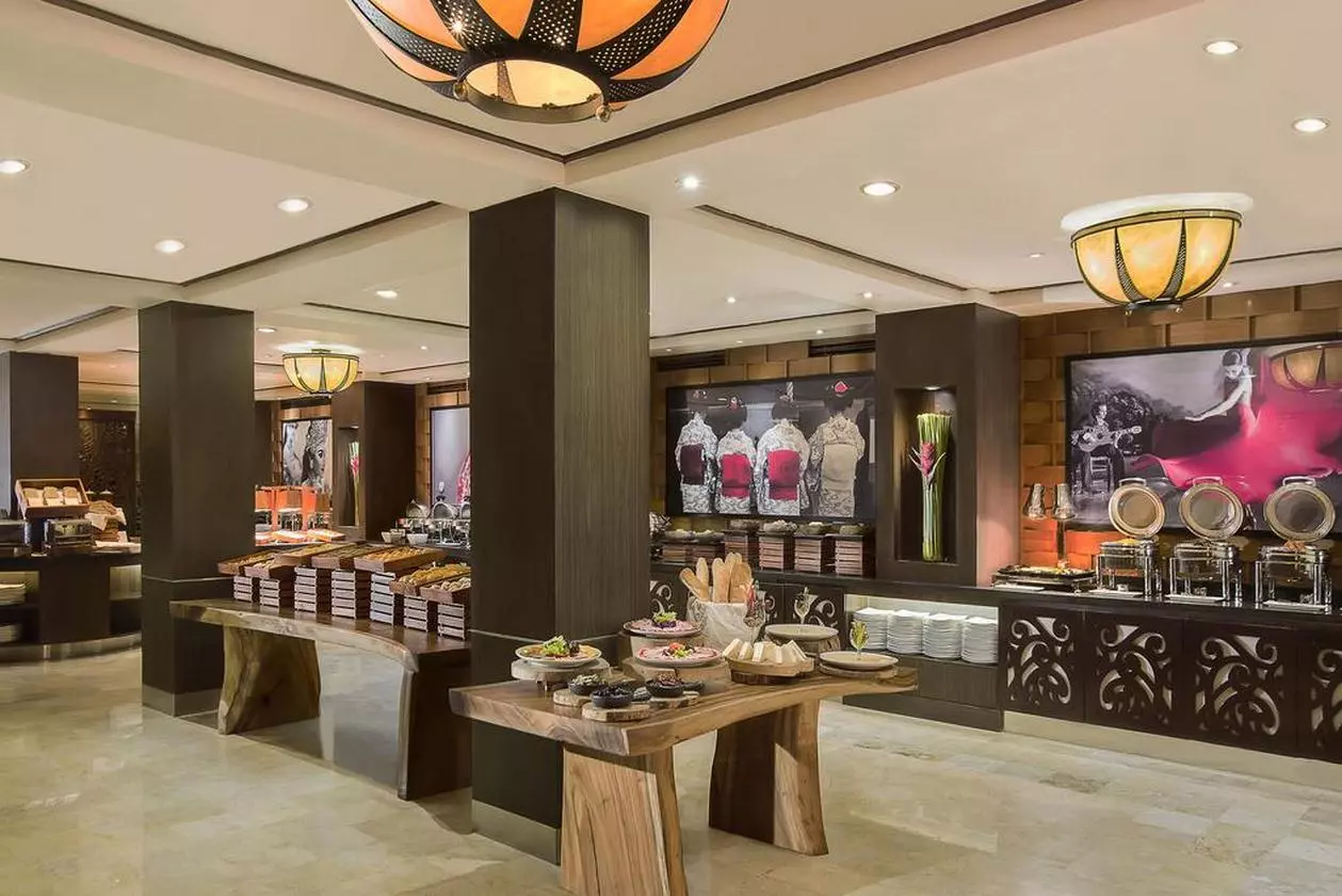 MELIABALI_SHABAVIZ.jpg MELIABALI_SHABAVIZ.jpg