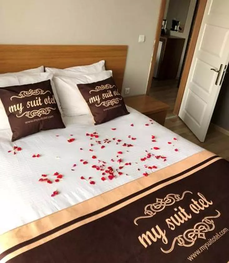 MYSUITE_SHABAVIZPARVAZ.jpg