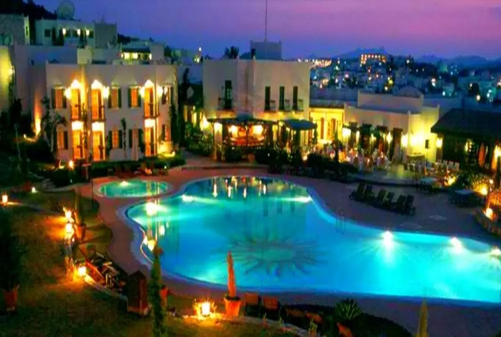 Myndos-Resort-shabavizparvaz_01.jpg Myndos-Resort-shabavizparvaz_01.jpg