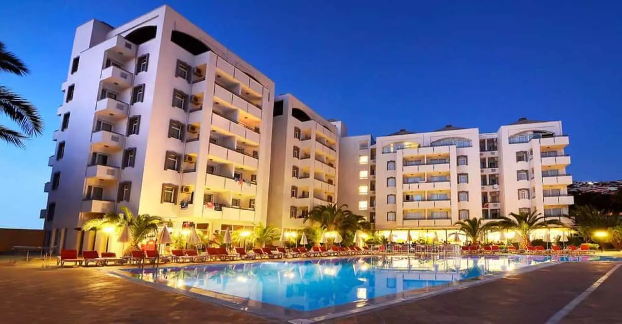 PANORAMAHILL_SHABAVIZ.jpg