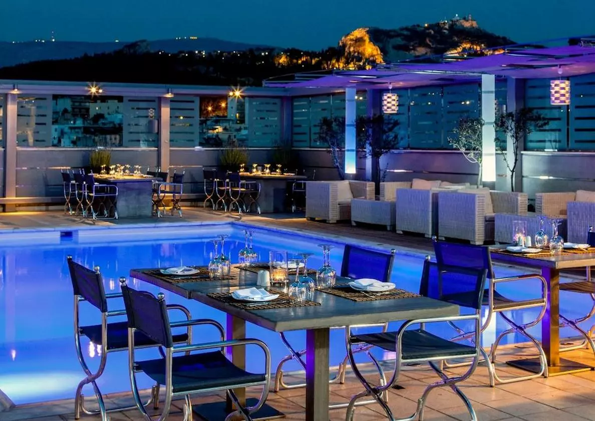 RADISSONBLU_SHBAVIZ.jpg