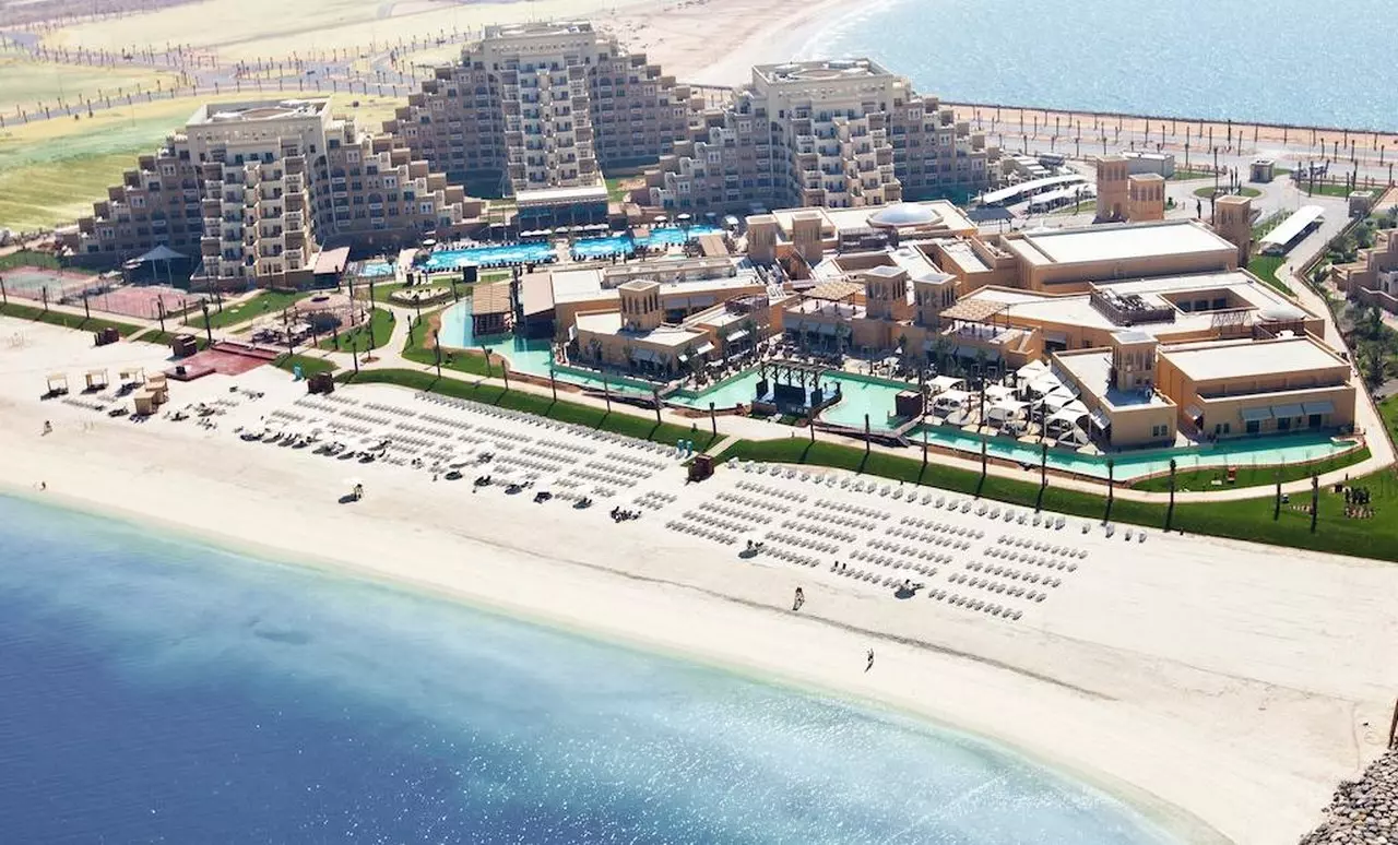RIXOS_SHABAVIZPARVAZ8.jpg