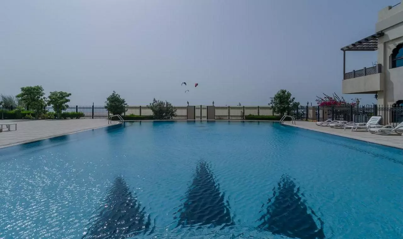 RODABEACH_SHABAVIZ.jpg