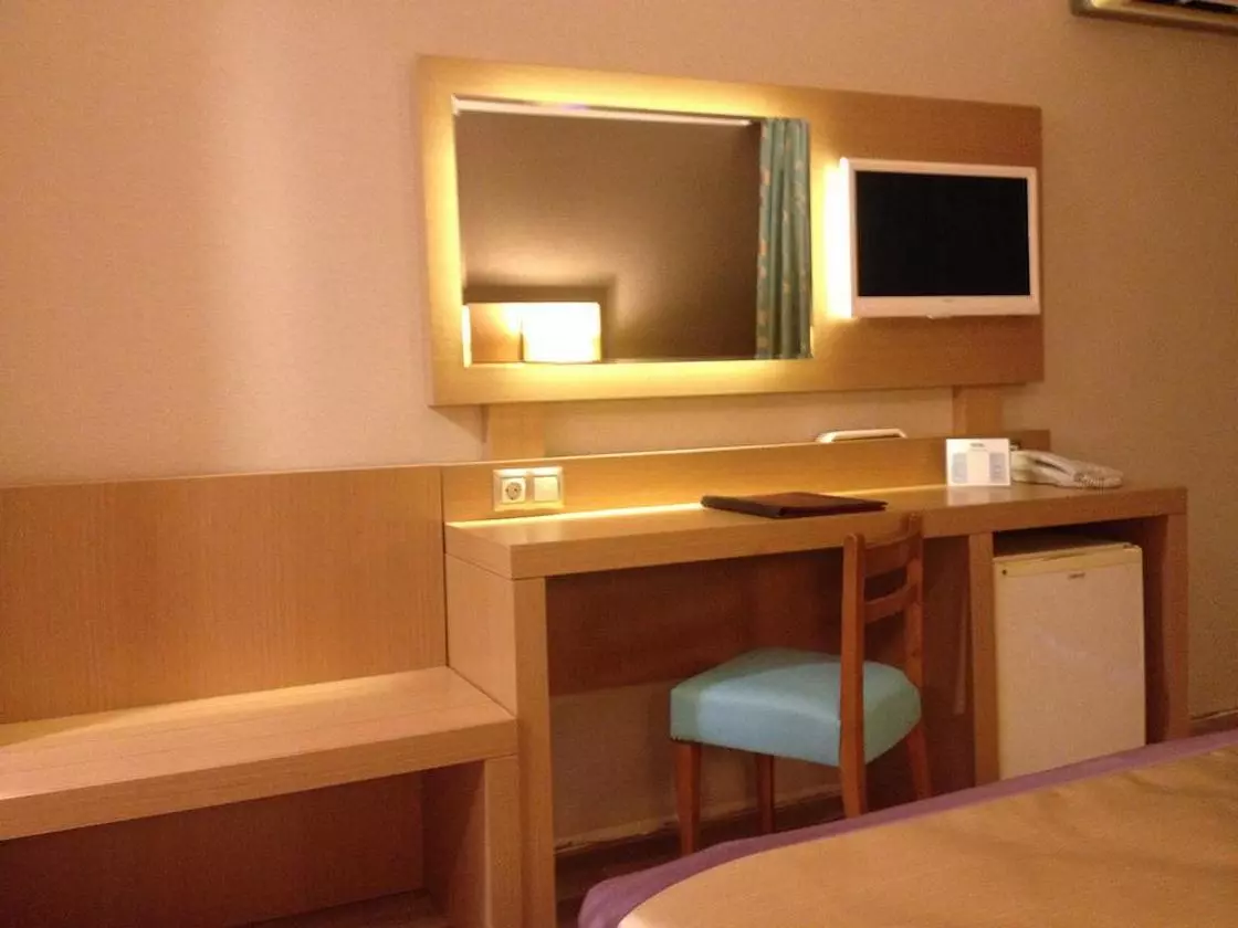 SESIN_SHABAVIZ.jpg SESIN_SHABAVIZ.jpg