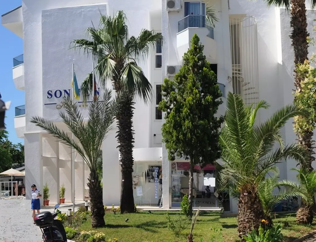 SONEN15_SHAABVIZ.jpg
