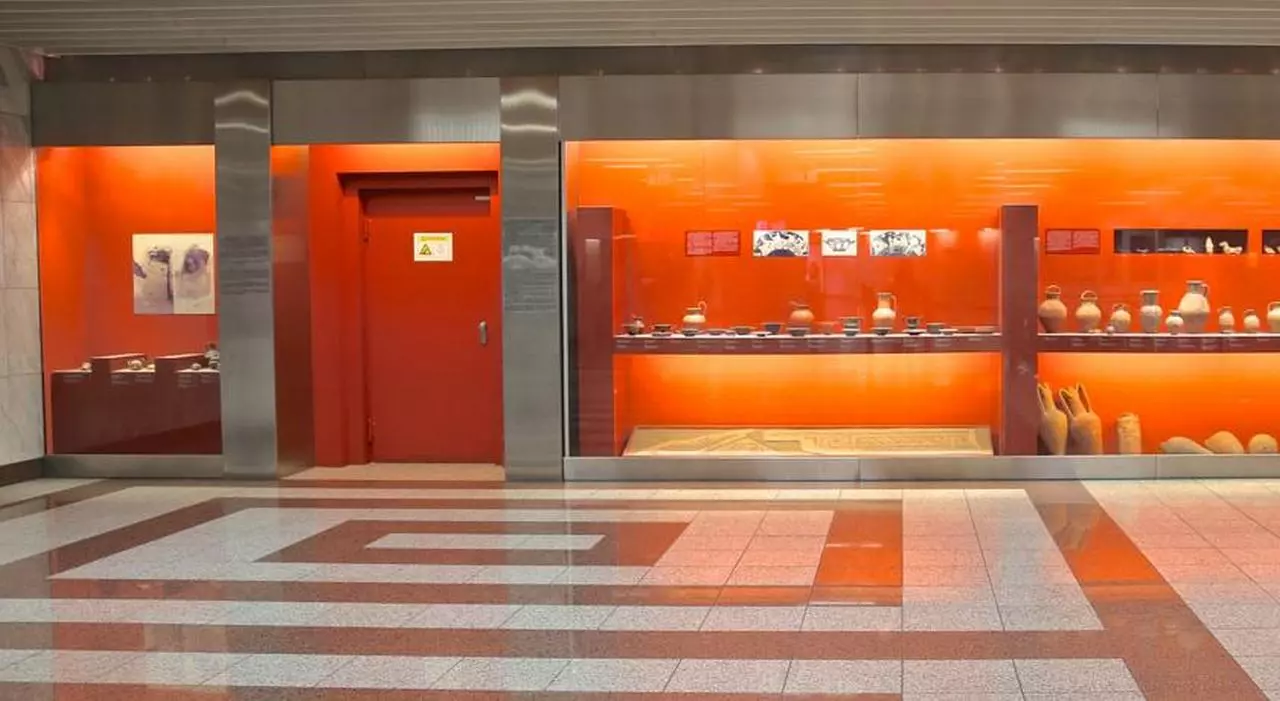 THEATHENINAN_SHABAVIZ.jpg THEATHENINAN_SHABAVIZ.jpg