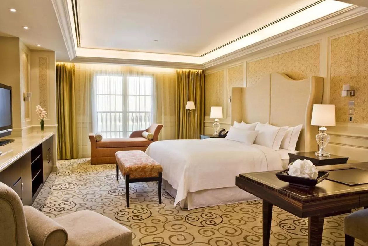 WESTIN_SHABAVIZ.jpg