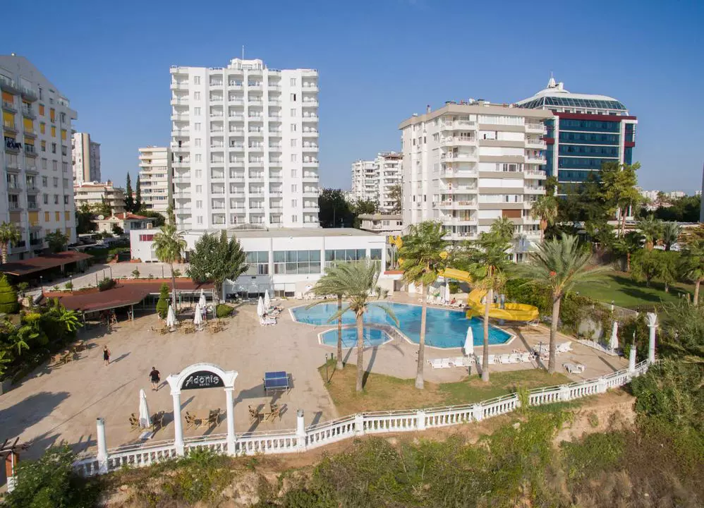 adonis_antalya_shabavizparvaz_06.jpg