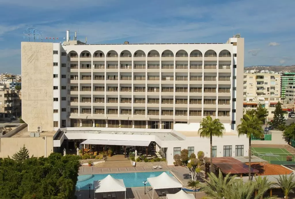 ajax_hotel_limassol_shabavizparvaz_01.jpg