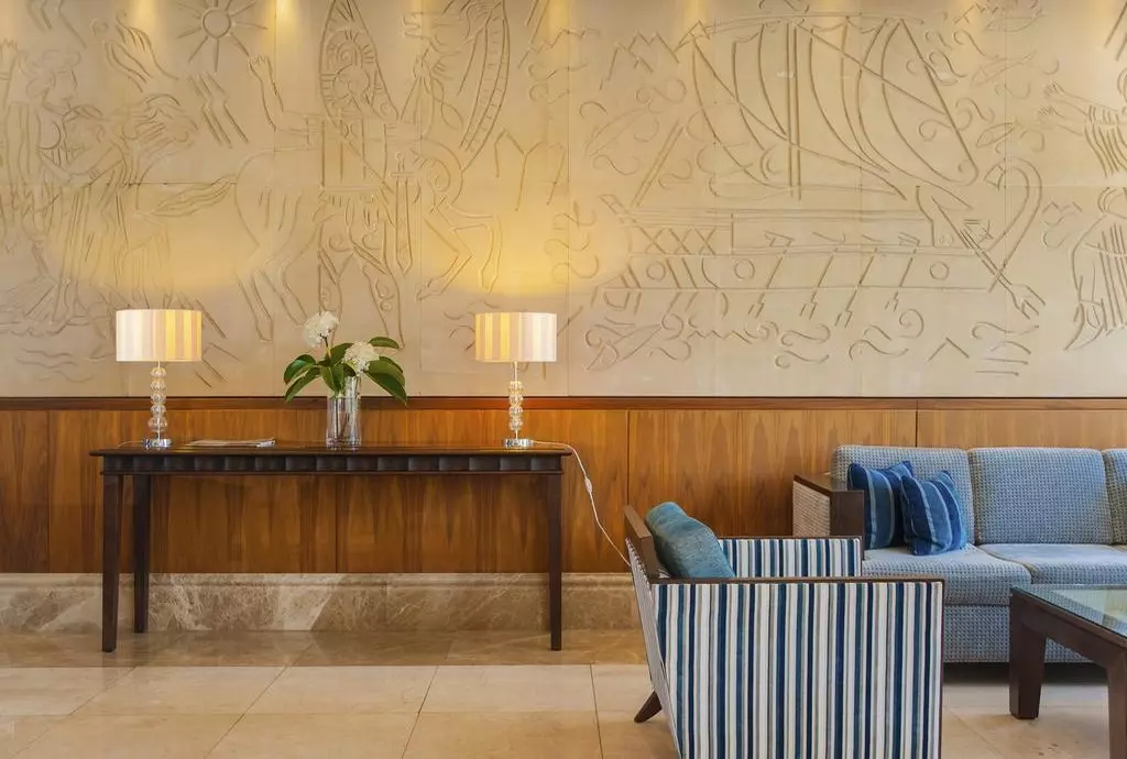 ajax_hotel_limassol_shabavizparvaz_13.jpg