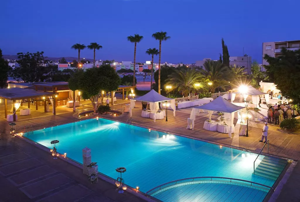 ajax_hotel_limassol_shabavizparvaz_15.jpg