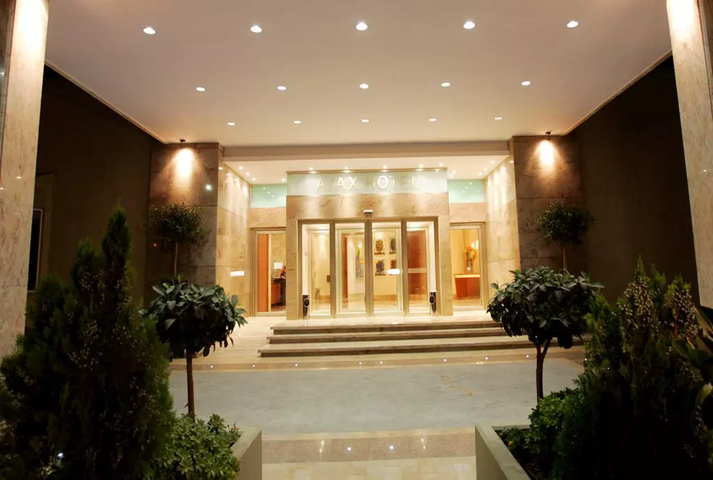 ajax_hotel_limassol_shabavizparvaz_17.jpg