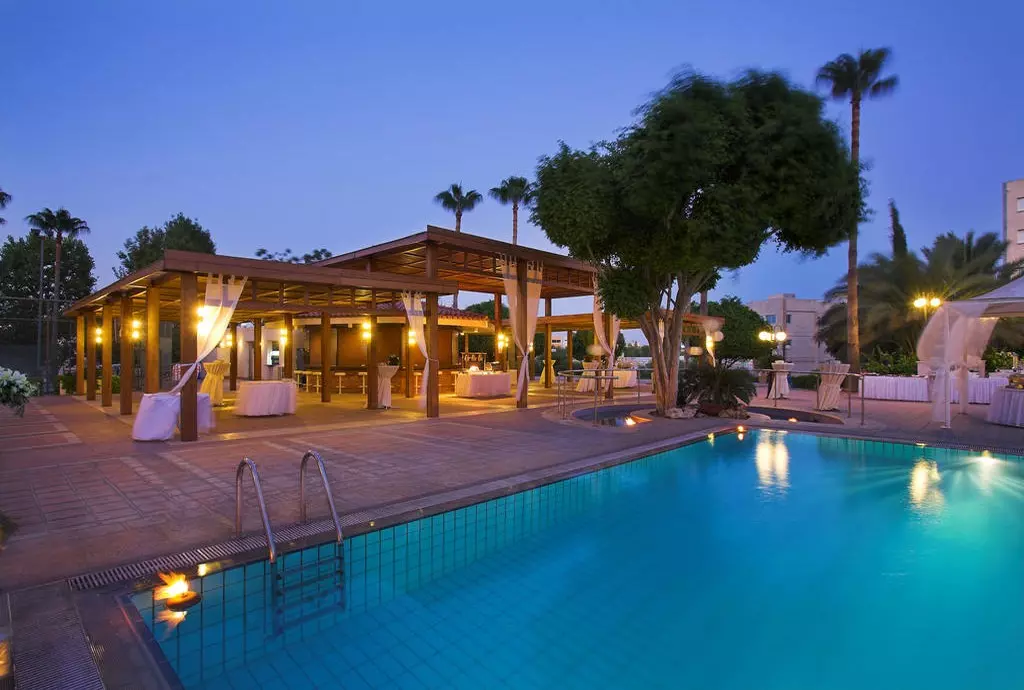 ajax_hotel_limassol_shabavizparvaz_21.jpg
