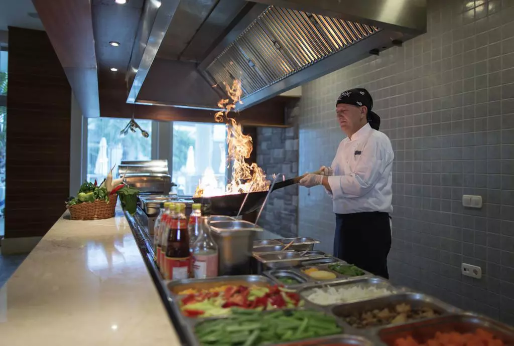 alba_queen_shabavizparvaz_09.jpg alba_queen_shabavizparvaz_09.jpg