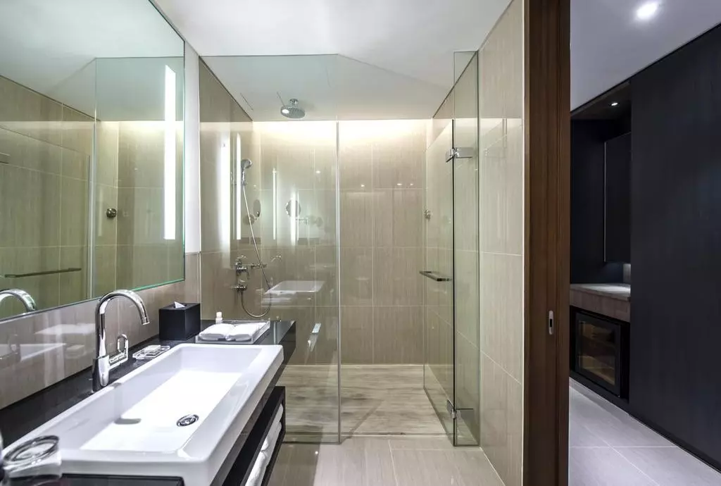 amara_bangkok_shabavizparvaz_10.jpg amara_bangkok_shabavizparvaz_10.jpg