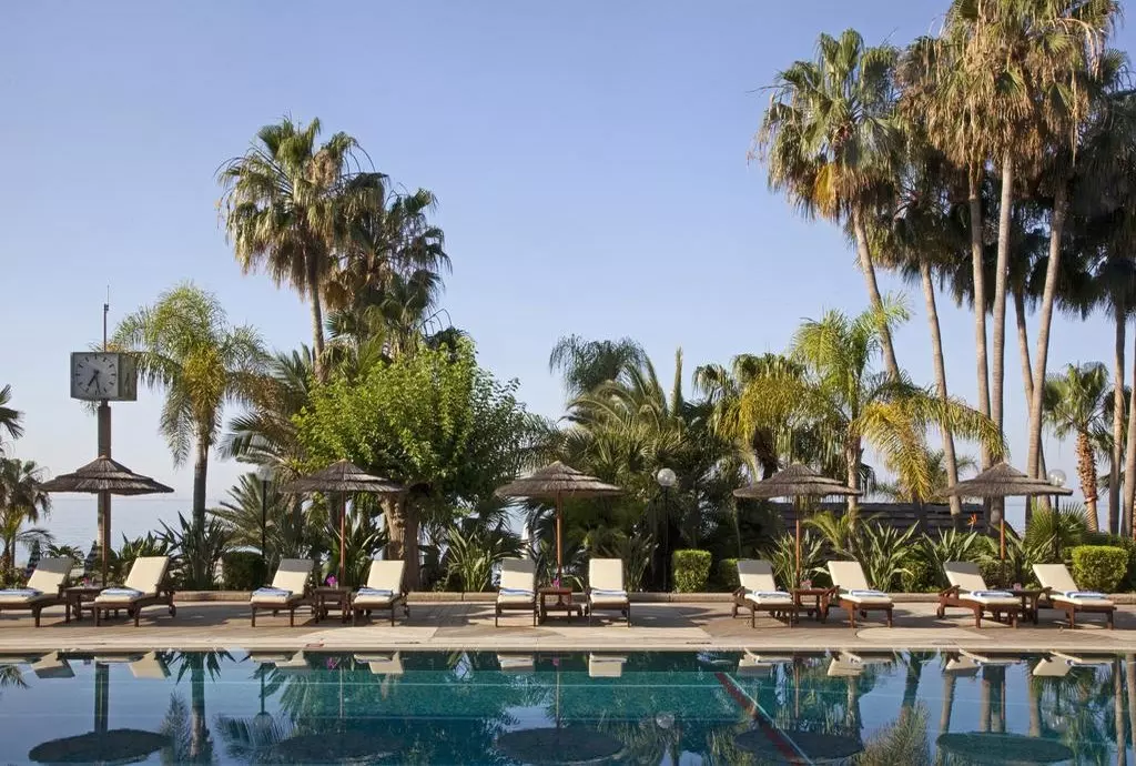 amathus_beach_hotel_limassol_shabavizparvaz_01.jpg