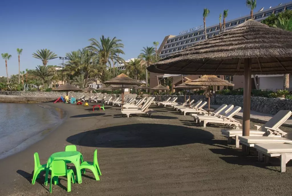 amathus_beach_hotel_limassol_shabavizparvaz_13.jpg