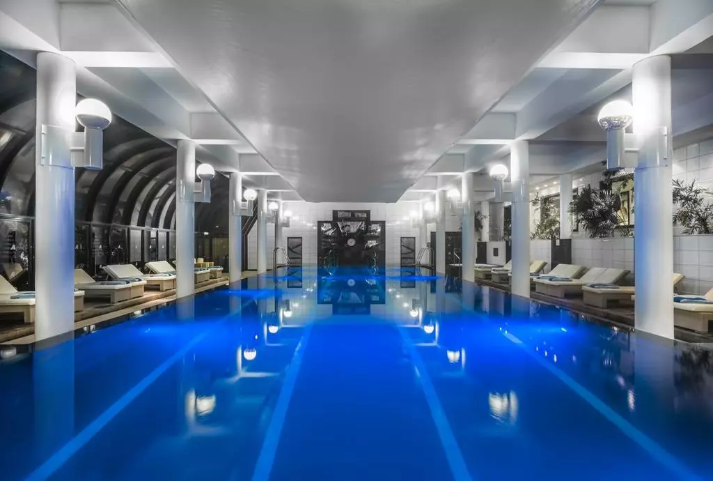amathus_beach_hotel_limassol_shabavizparvaz_15.jpg
