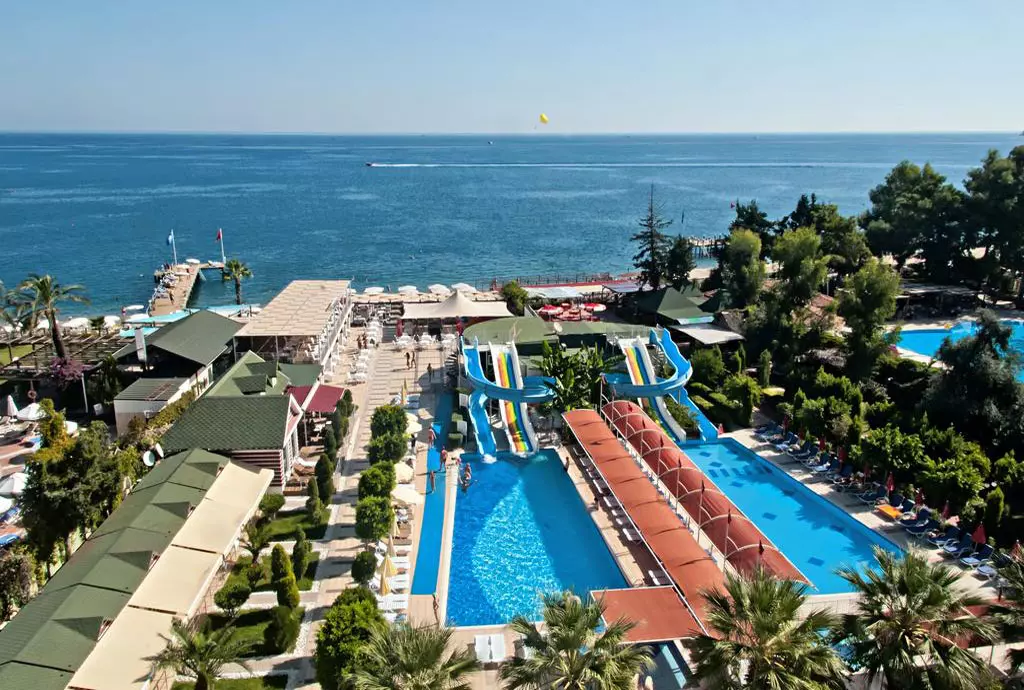 armas_antalya_shabavizparvaz_02.jpg