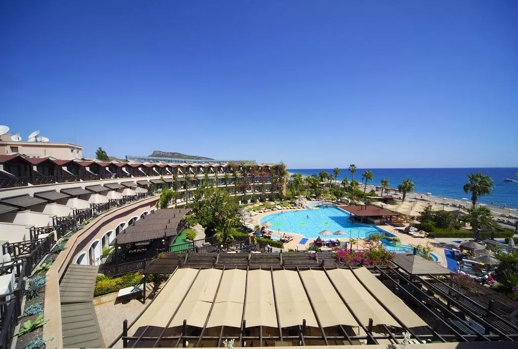 armas_labada_kemer_shabavizparvaz_04.jpg armas_labada_kemer_shabavizparvaz_04.jpg