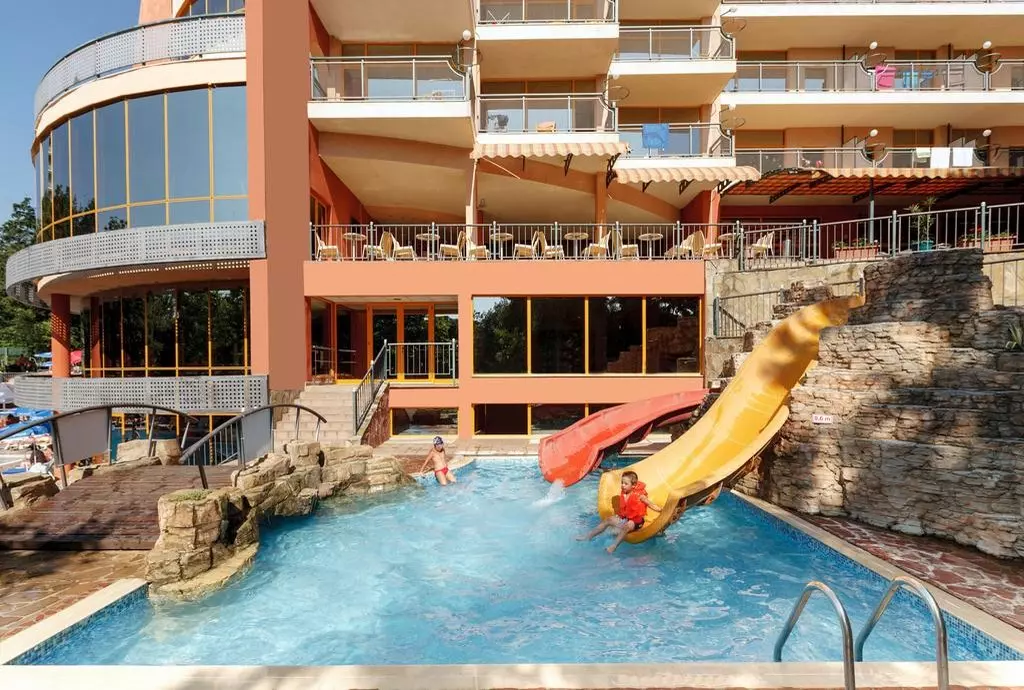 atlas_hotel_varna_shabavizparvaz_03.jpg atlas_hotel_varna_shabavizparvaz_03.jpg