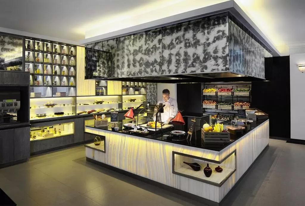 avani_atrium_shabavizparvaz_09.jpg avani_atrium_shabavizparvaz_09.jpg