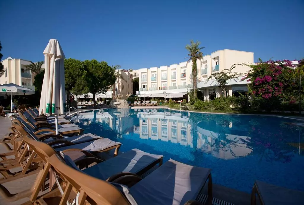 ayaz_aqua_bodrum_shabavizparvaz_03.jpg