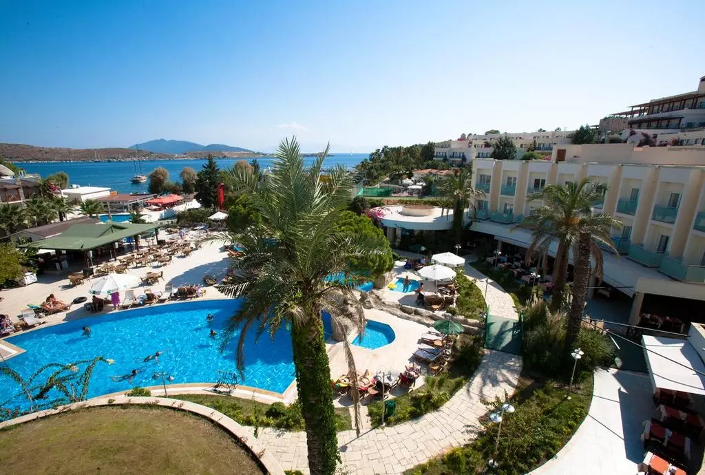 ayaz_aqua_bodrum_shabavizparvaz_04.jpg