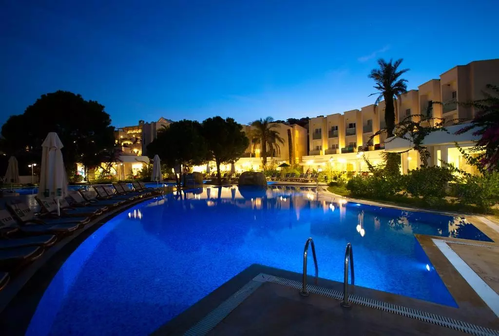 ayaz_aqua_bodrum_shabavizparvaz_05.jpg