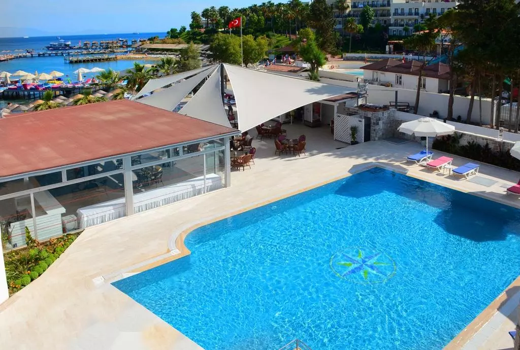 ayaz_aqua_bodrum_shabavizparvaz_06.jpg
