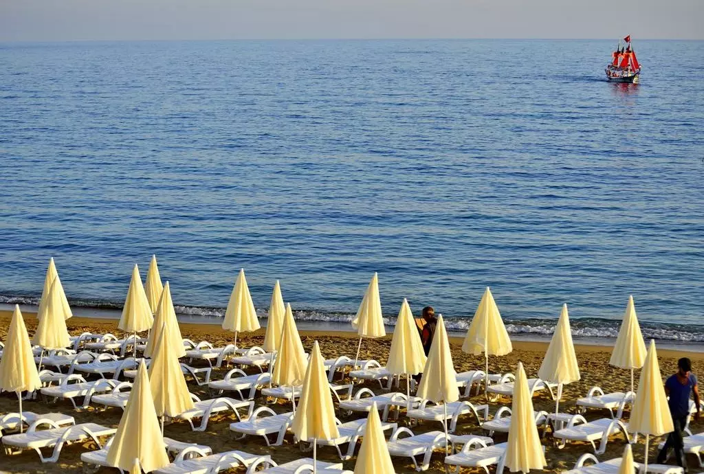 azur_deluxe_alanya_shabavizparvaz_03.jpg azur_deluxe_alanya_shabavizparvaz_03.jpg