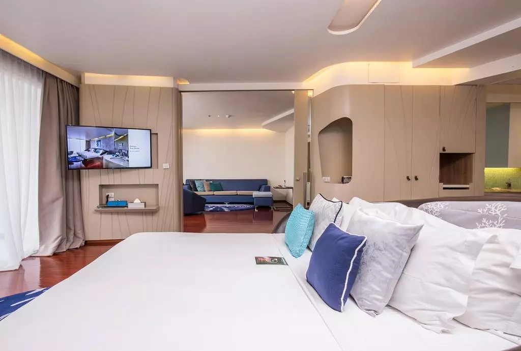 baraquda_pattaya_shabavizparvaz_06.jpg baraquda_pattaya_shabavizparvaz_06.jpg