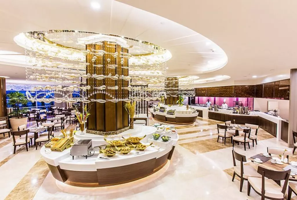 berkeley_bangkok_shabavizparvaz_16.jpg berkeley_bangkok_shabavizparvaz_16.jpg