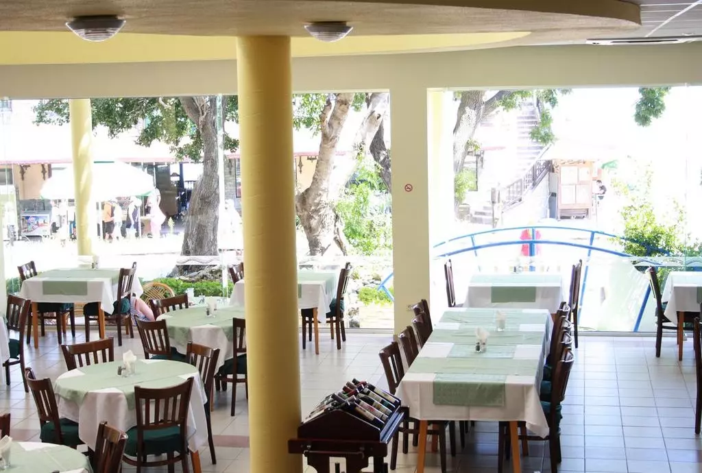 bonita_varna_shabavizparvaz_03.jpg bonita_varna_shabavizparvaz_03.jpg