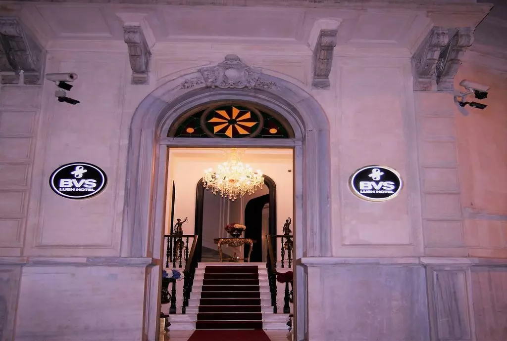 bvs_lush_shabavizparvaz_08.jpg bvs_lush_shabavizparvaz_08.jpg