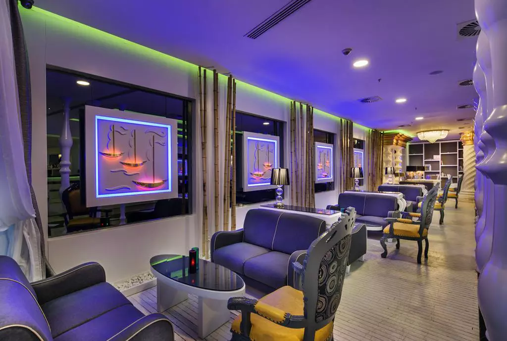 catamaran_resort_shabavizparvaz_10.jpg