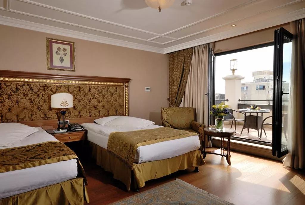 central_palace_istanbul_shabavizparvaz_04.jpg